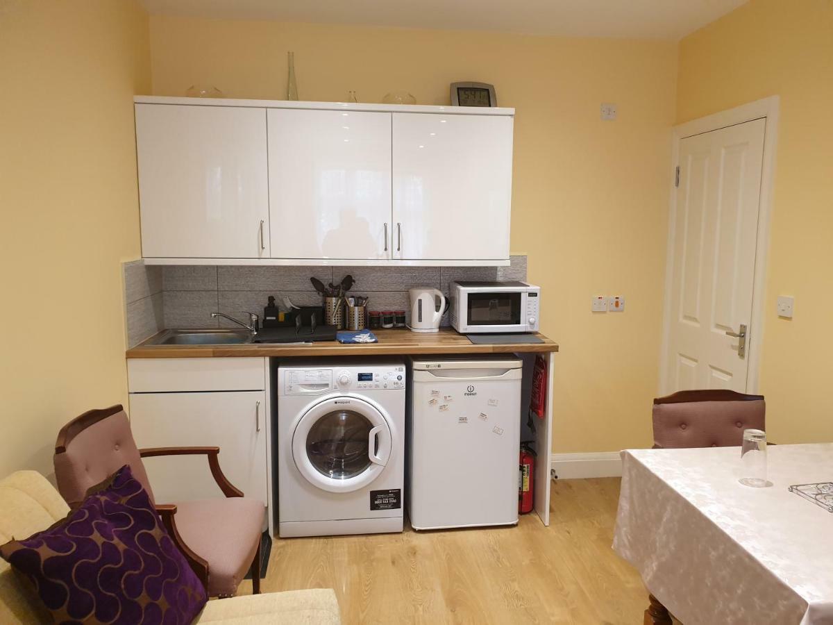 London Vegetarian Smoke & Pet Free En-Suite With Ev Parking Эджвар Экстерьер фото